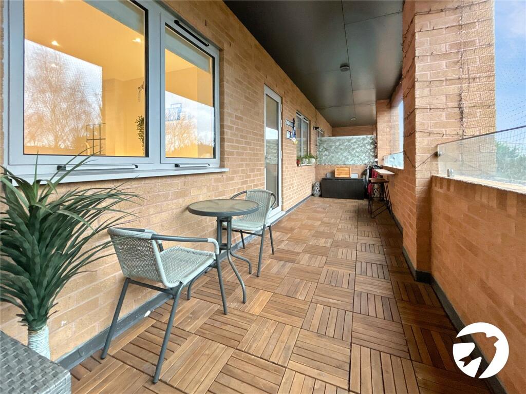 Apartment in London, Foots Cray Estate, North Cray - View 2