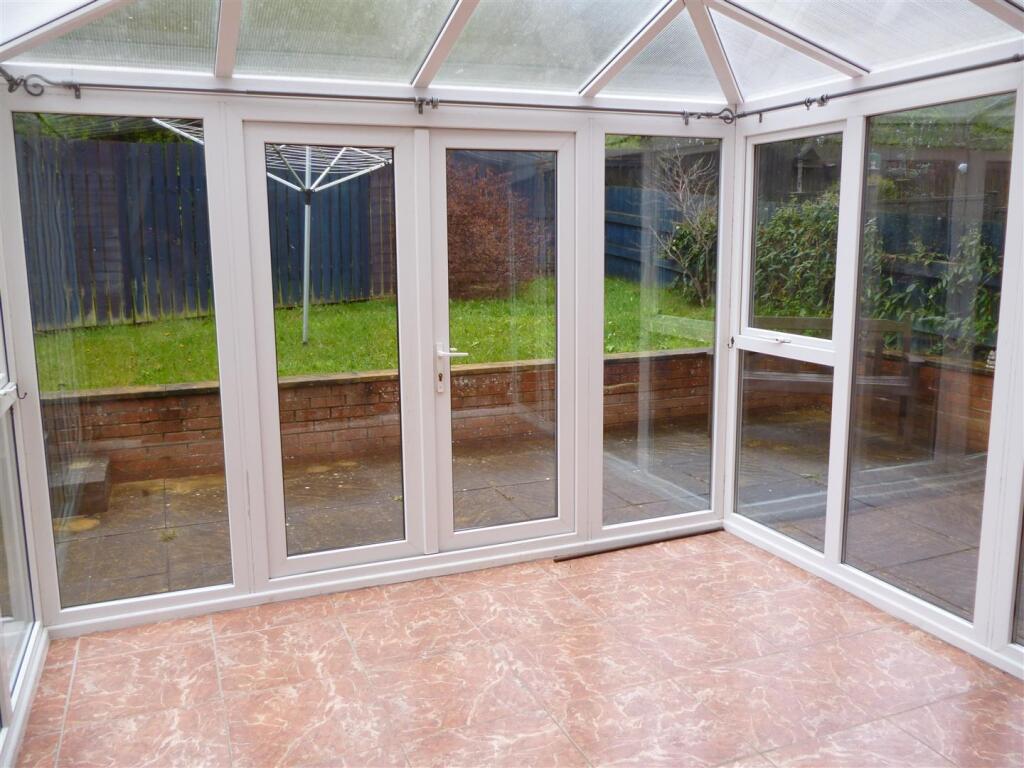 Banksia Close, Tiverton photo 2