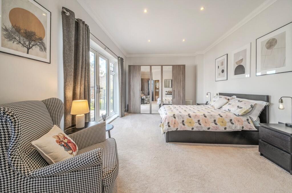 Apartment in Surrey Heath, Windlesham - View 4