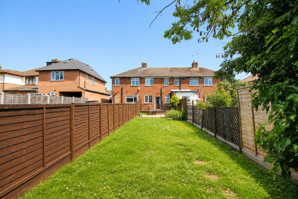 House in Aylesbury, Quarrendon - View 4