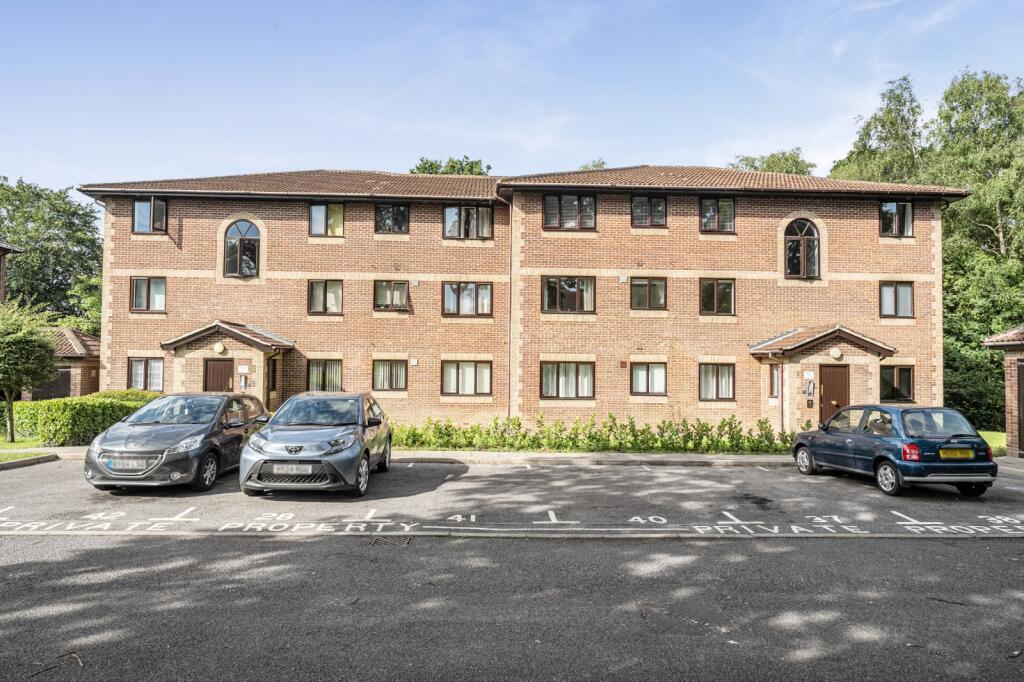 Main image of property: Barrow Down Gardens, Netley Common, Southampton, Hampshire, SO19