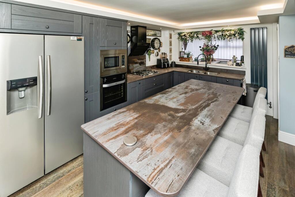 House in Sheffield, Potter Hill, Ecclesfield - View 4