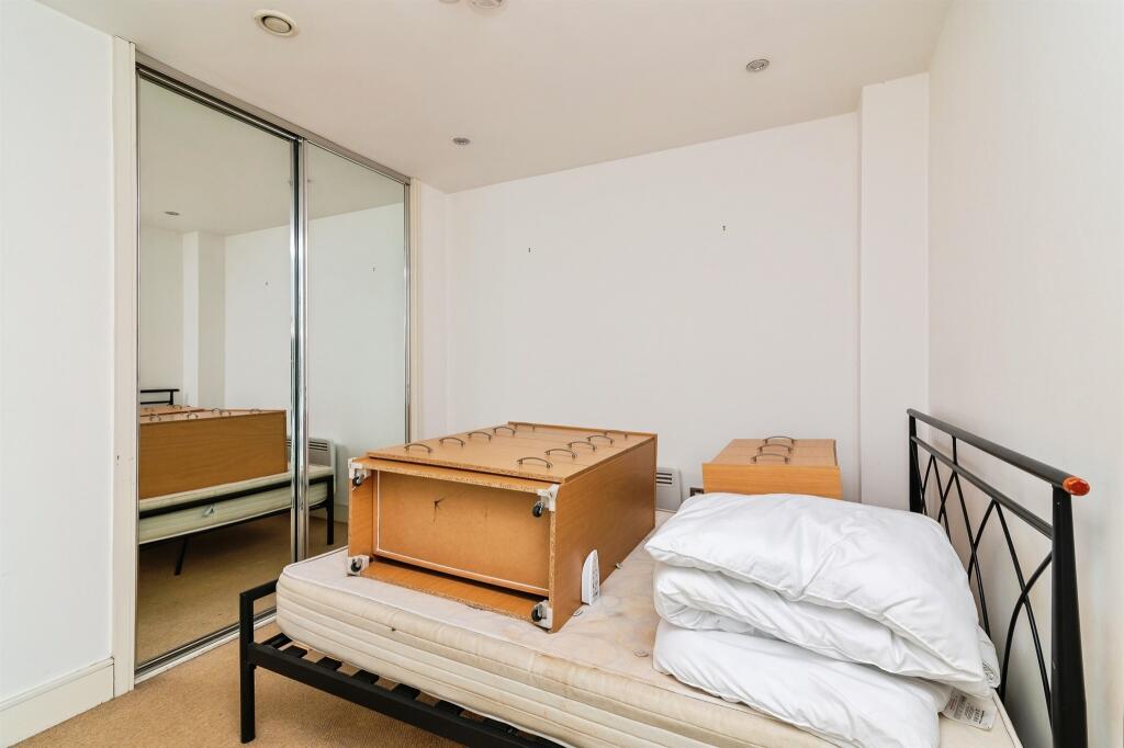 Apartment in Nottingham - More