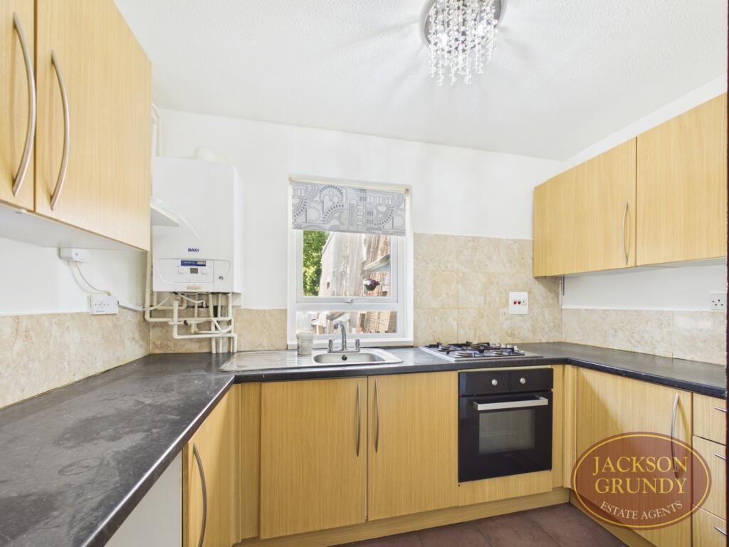 House in Northampton, Wellingborough - View 5