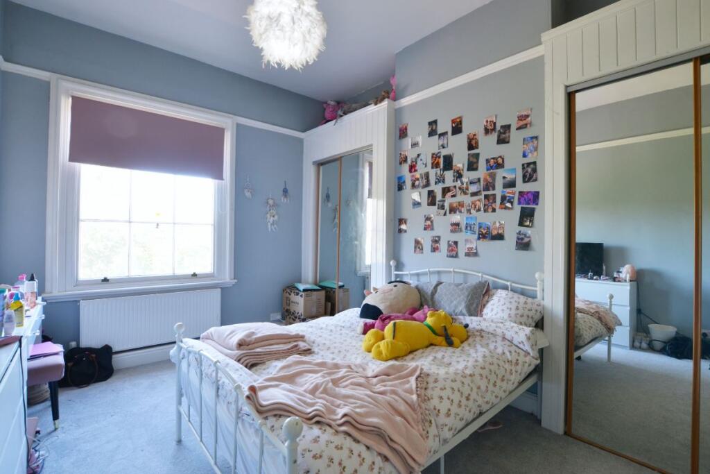 Apartment in Worcester - More