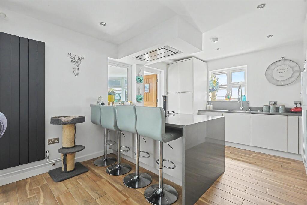 House in Southend-on-Sea - View 4
