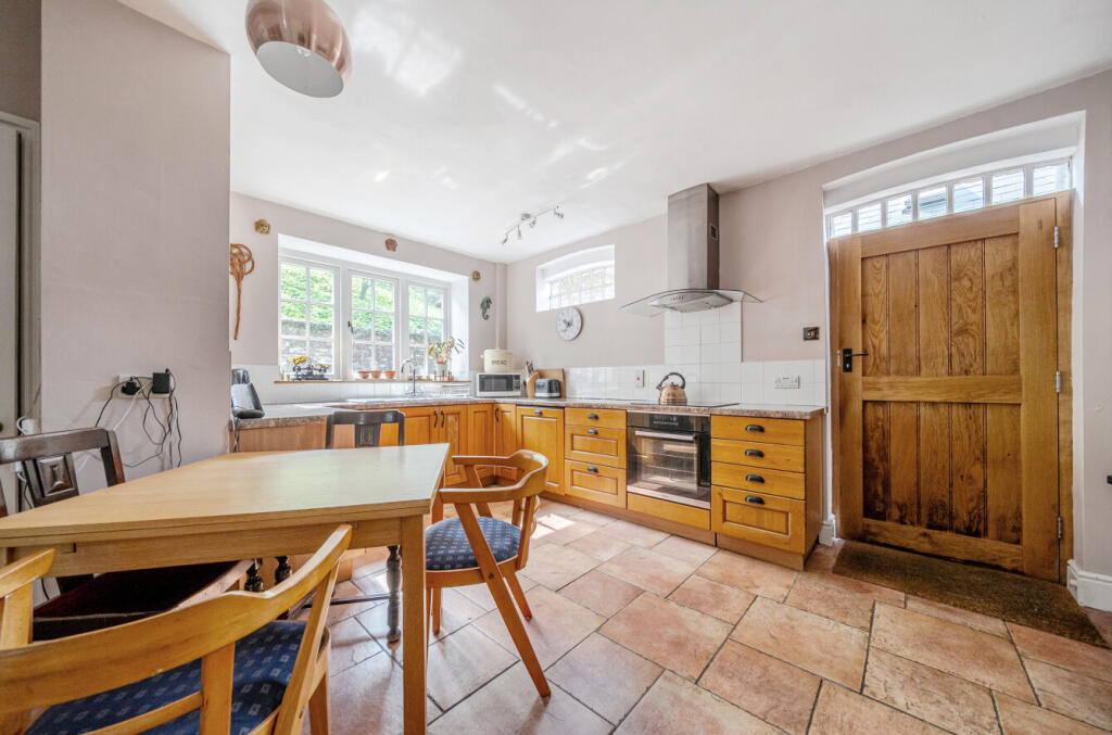 The Old Court House, Wigmore, Leominster, Herefordshire, HR6 9UJ photo 4