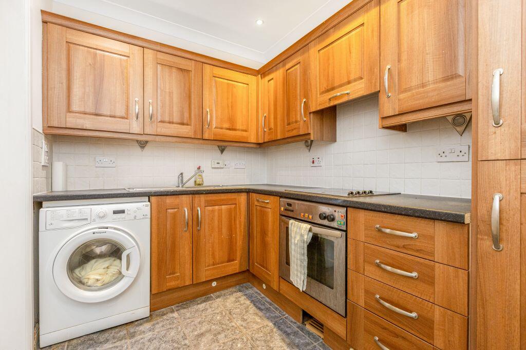 Apartment in Edinburgh, Bruntsfield - View 5