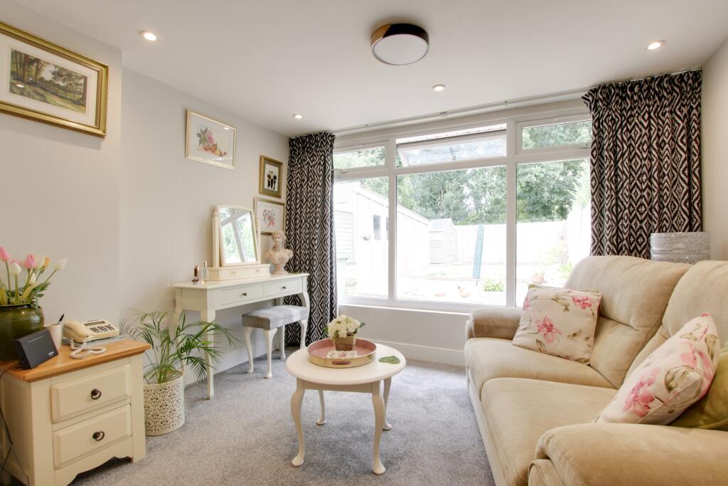 House in Fareham, Hampshire - View 4