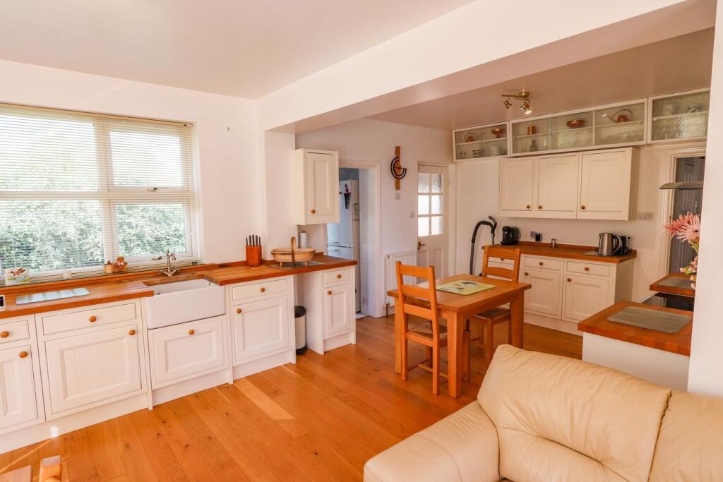 House in Tonbridge - View 5