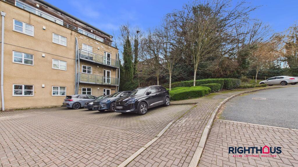 Main image of property: Flat 21, Brackendale Court, Bradford, BD10 0AG