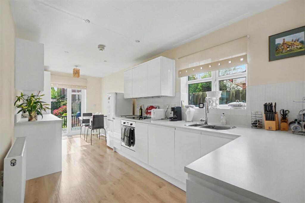 House in Nottingham, Stapleford - View 2