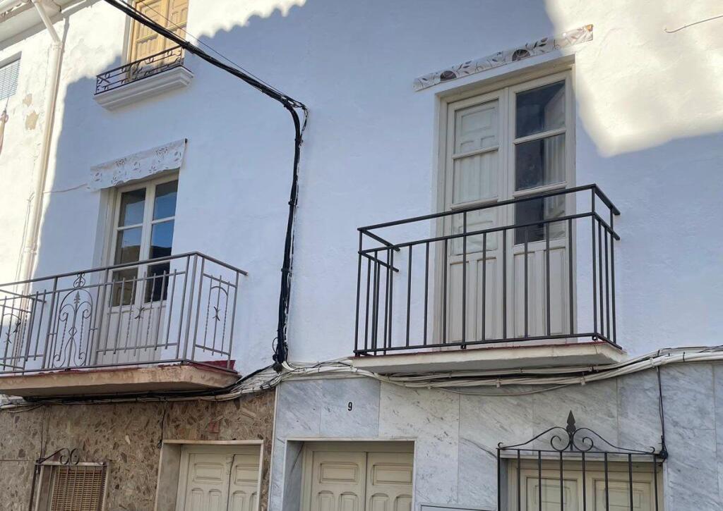 Main image of property: Andalucia, Jaén, Castillo de Locubín