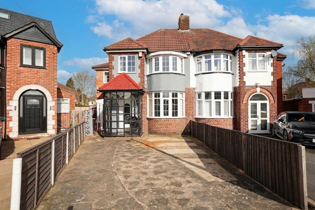 Main image of property: Jeremy Grove, Solihull, B92