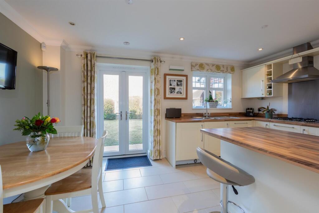 House in Bray, Windsor and Maidenhead - More