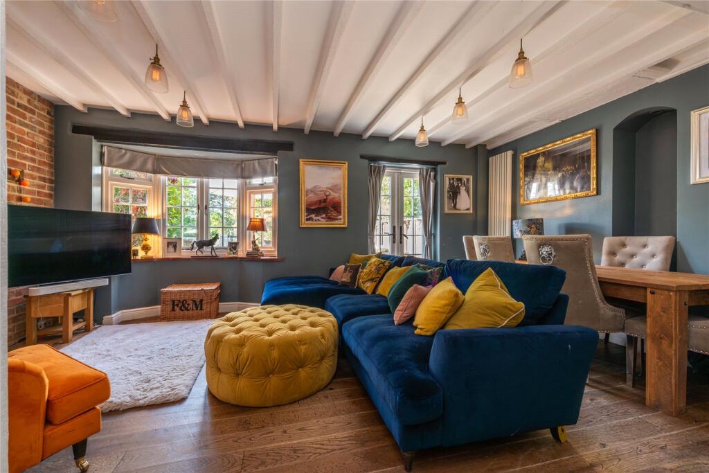 House in Redhill - More