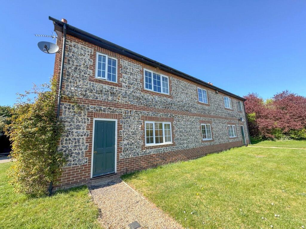 Main image of property: Vittori Lodge, New England Stud, Heath Road, Swaffham Bulbeck, CB8