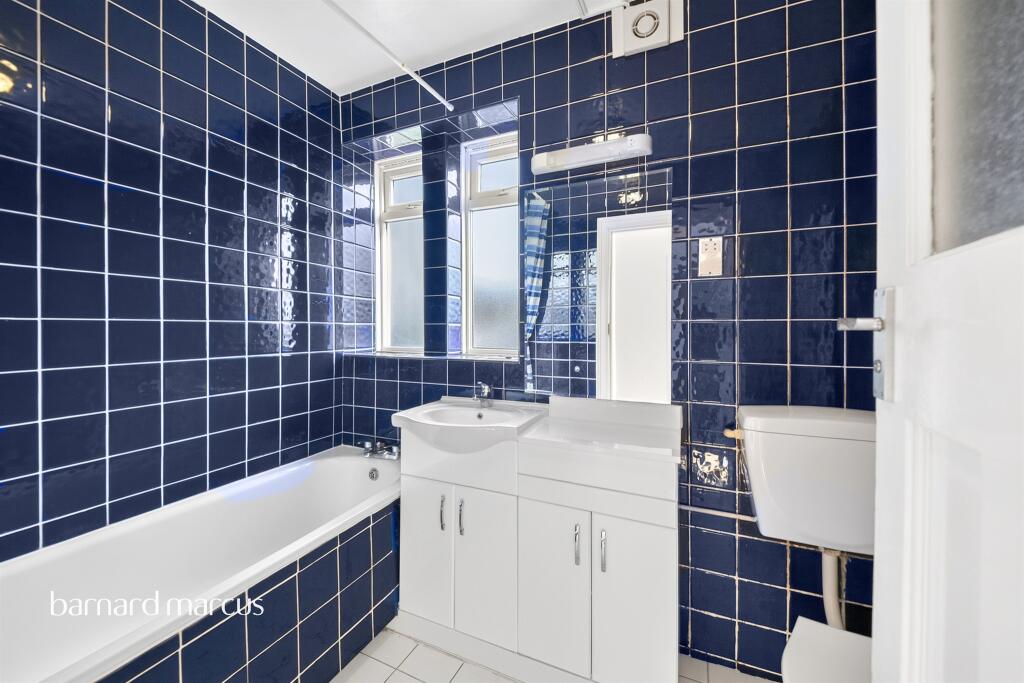 Apartment in London - View 3