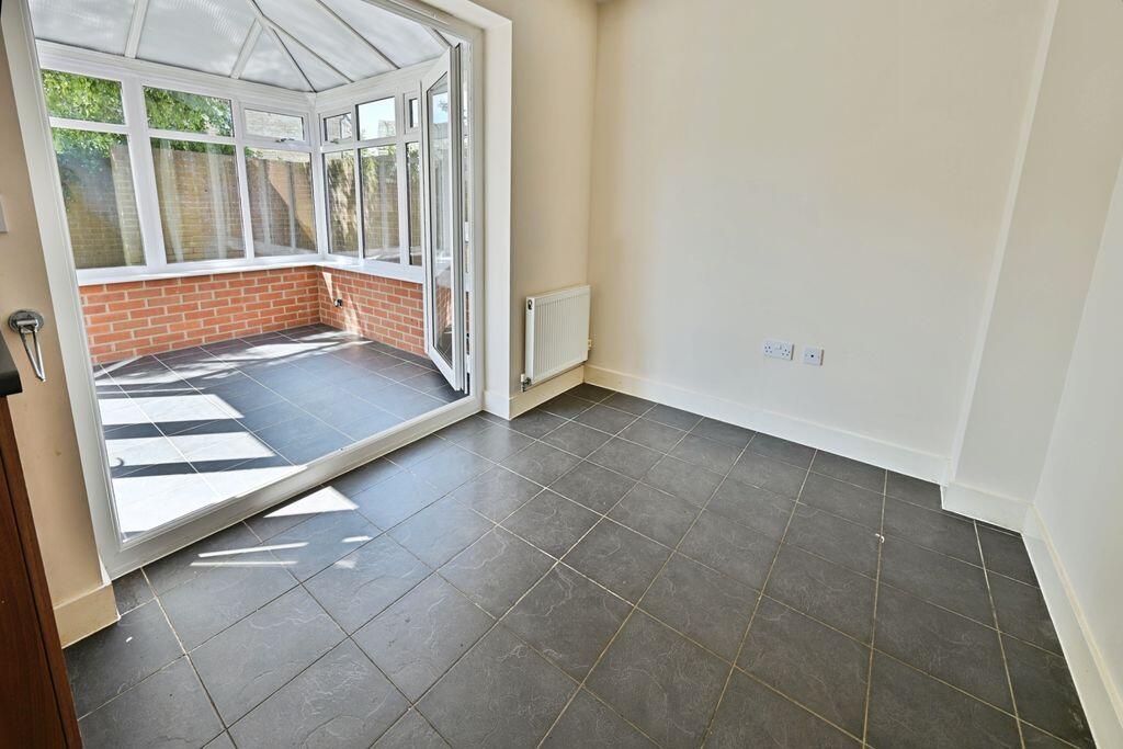 House in Swindon - View 5