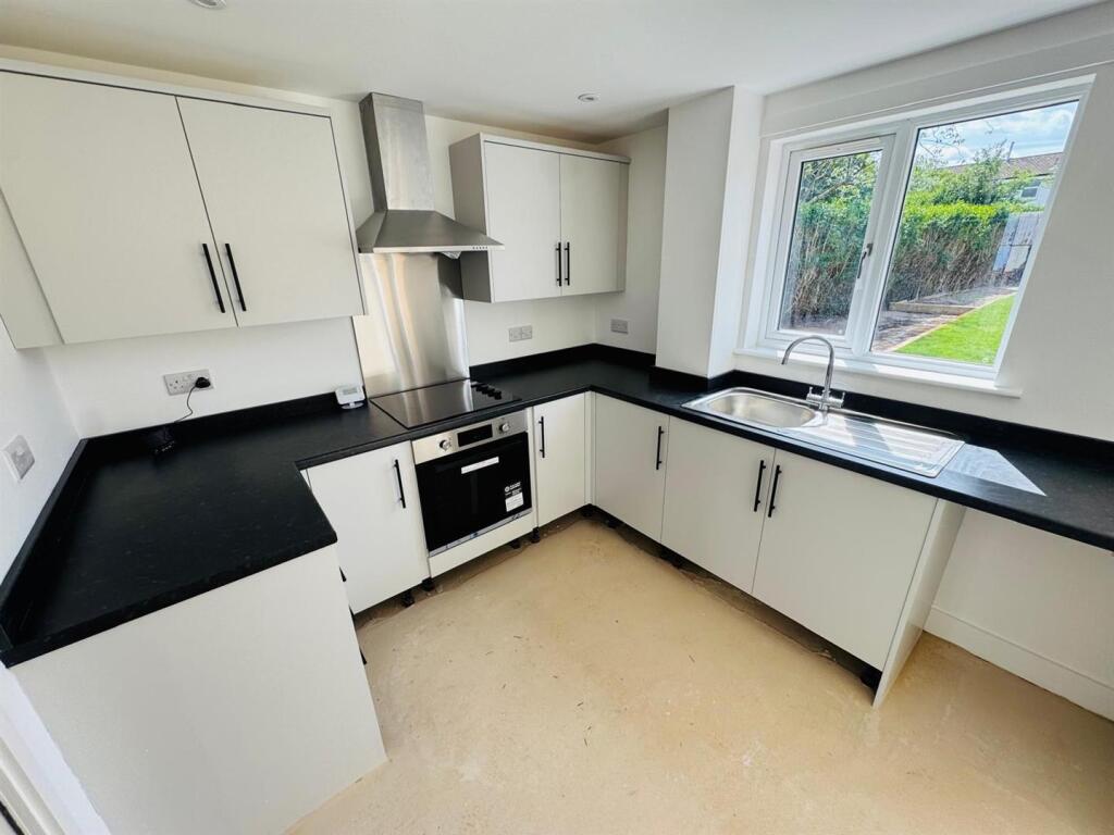 House in Nottingham, Bilborough - View 5