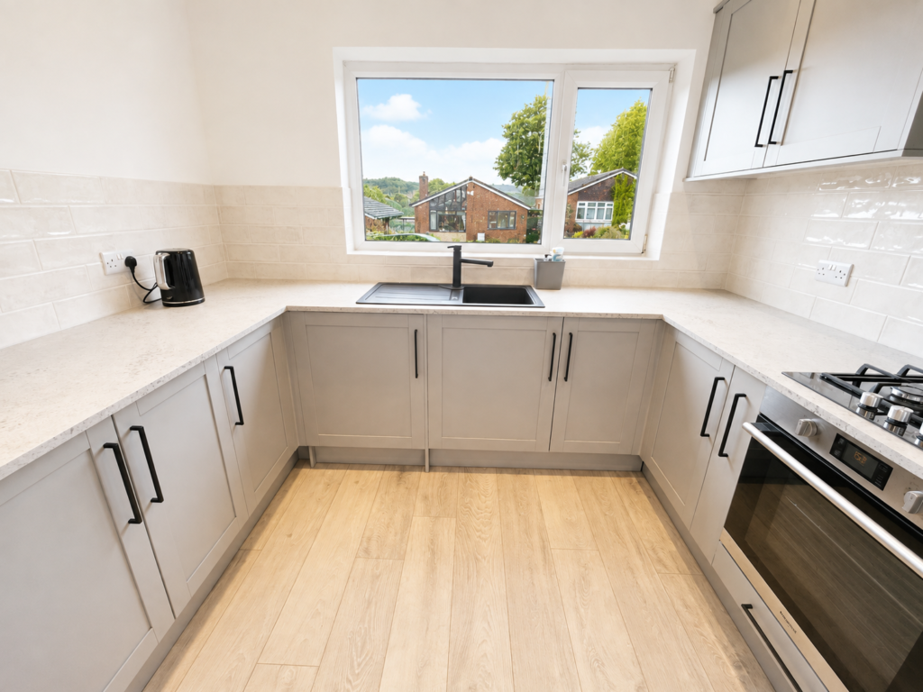House in Kirklees, Mirfield - View 4