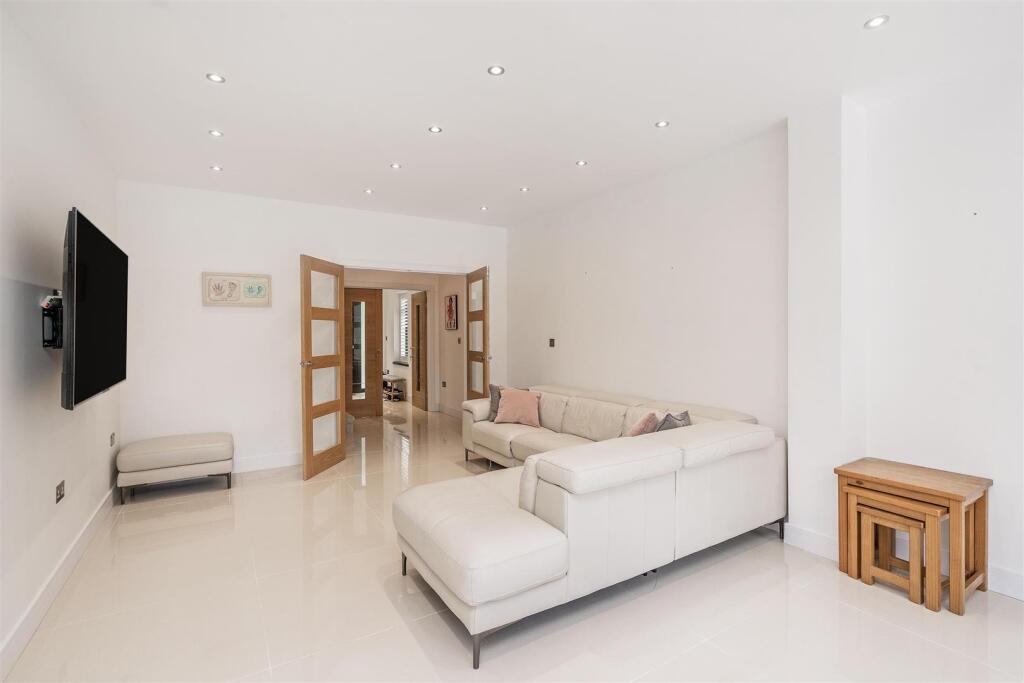 Additional image 10 of Silhill Hall Road, Solihull, B91