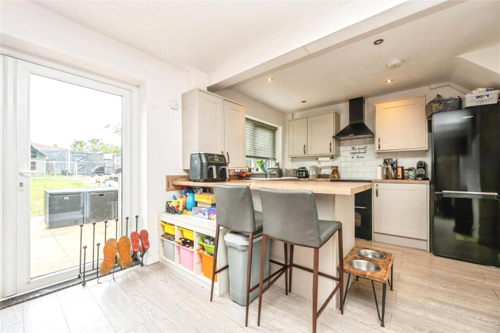 Millbank, Warwick, Warwickshire, CV34 photo 4