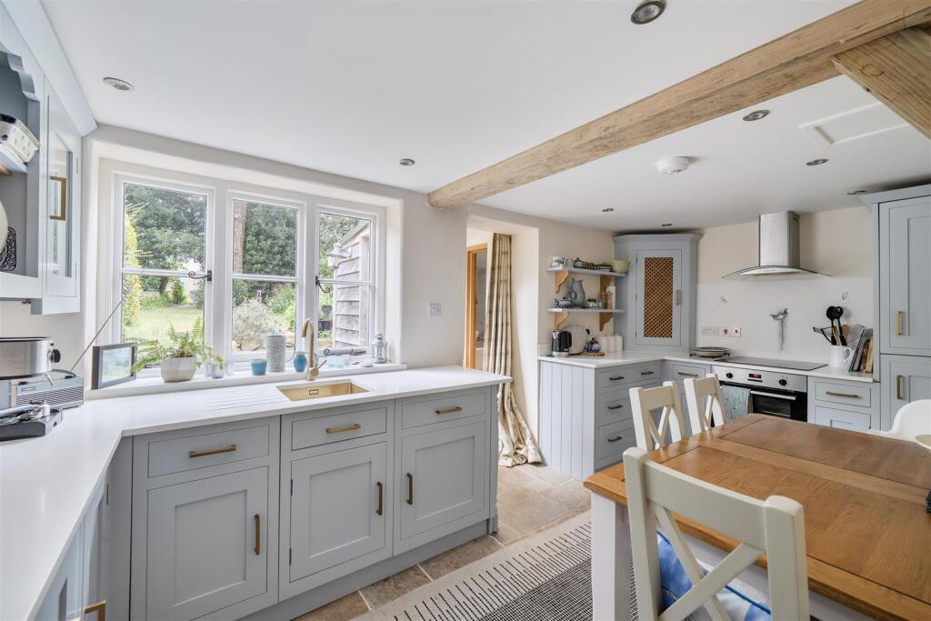 House in Bridport, Dorset - View 4