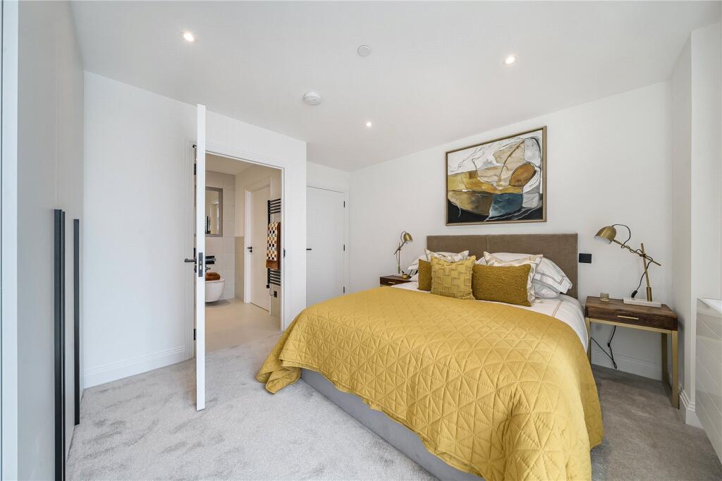 Tweedy Road, Bromley - More