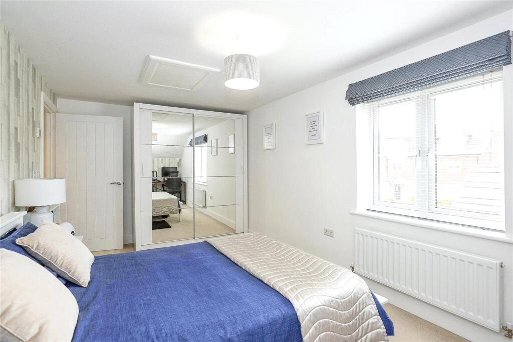 Apartment in Chichester, Tangmere - View 4