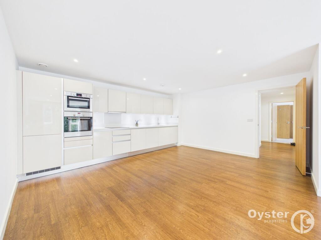 Apartment in Harrow - View 3