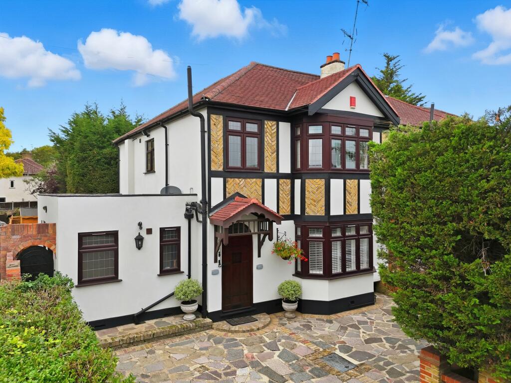 Main image of property: Larkshall Road, Chingford, London. E4 6NT