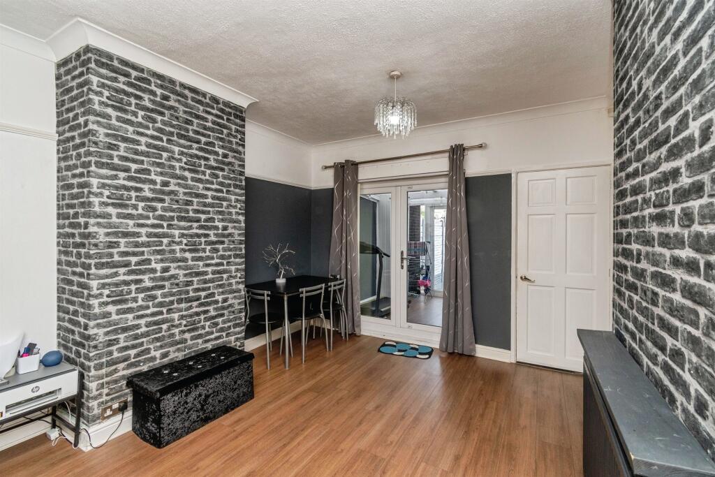 House in Dudley, West Midlands - View 5