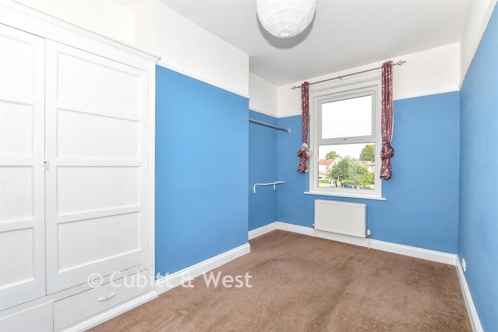 Laburnum Grove, North End, Portsmouth, Hampshire - View 6