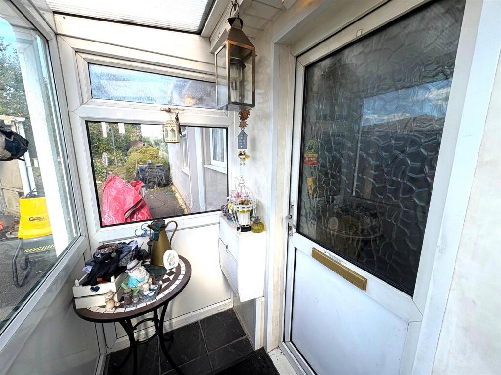 Mill View Estate, Maesteg photo 2