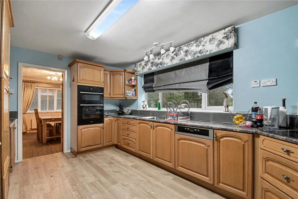 Hampton Lovett, Droitwich Spa, Worcestershire, WR9 photo 4