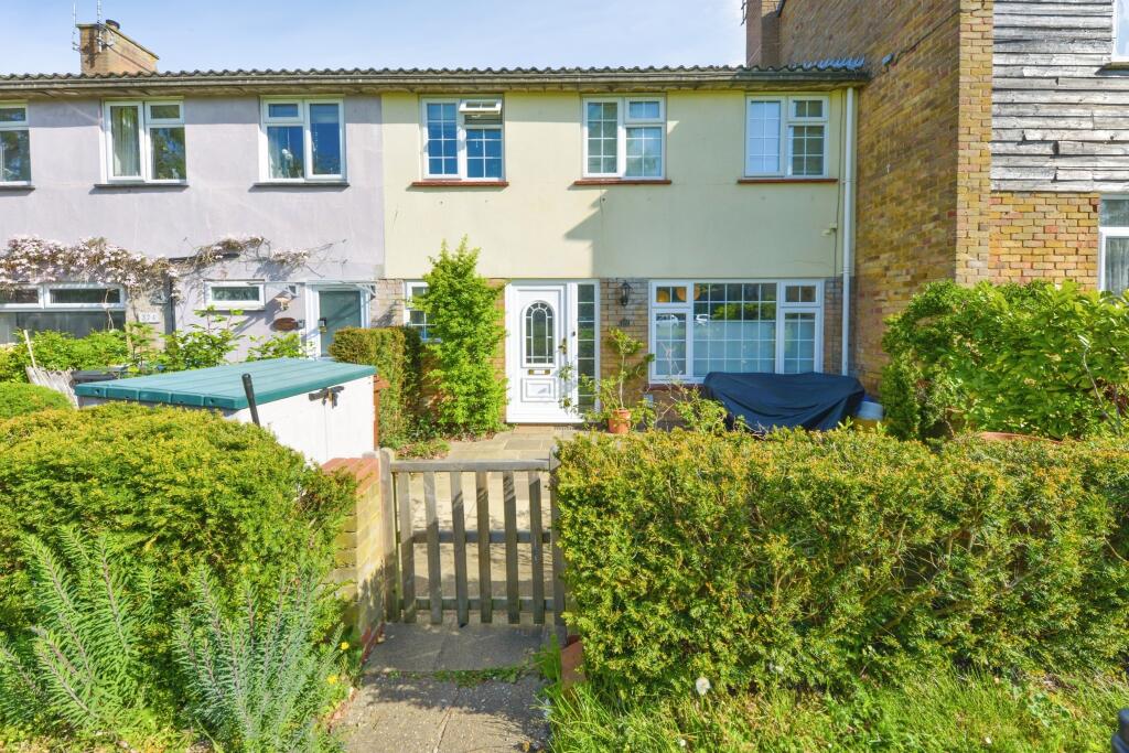 Main image of property: Bishops Rise, Hatfield, AL10