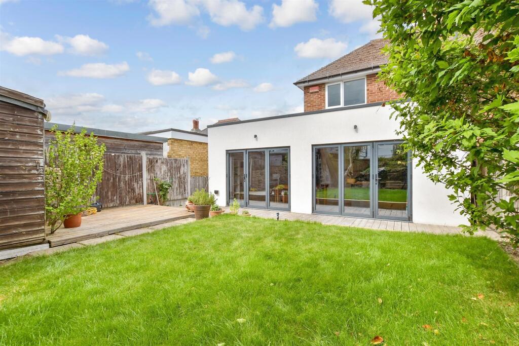 2-bed semi-detached on Vale Road, Whitstable, Kent, £400,000