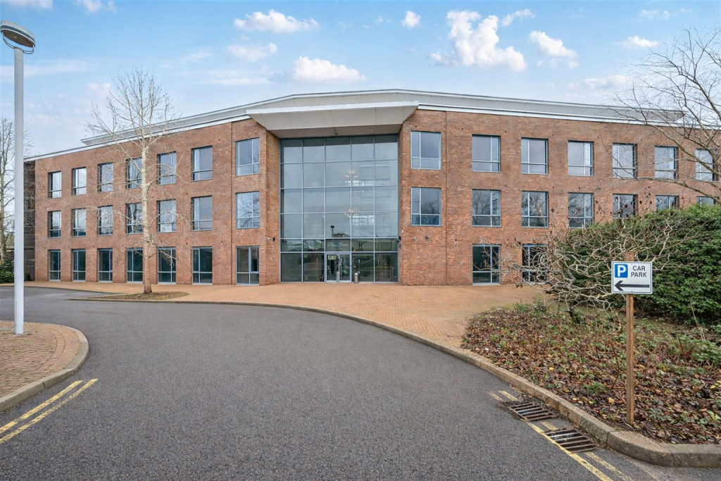 Main image of property: Roop House Waterfront, Fleet