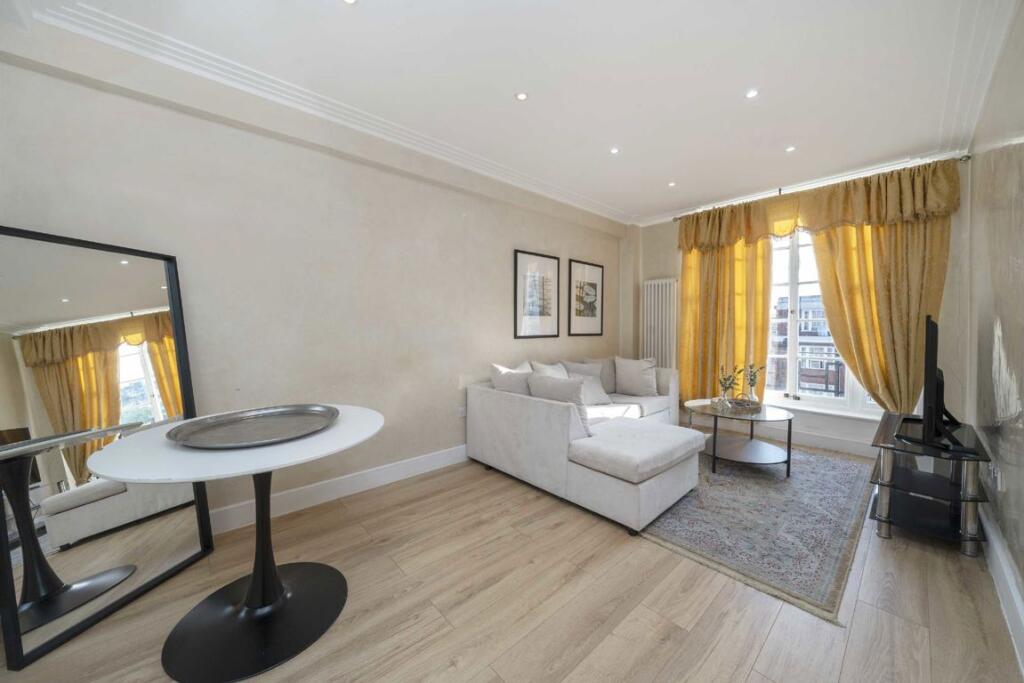 Main image of property: Forset Court, London