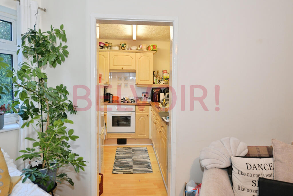 Apartment in Southampton - View 4
