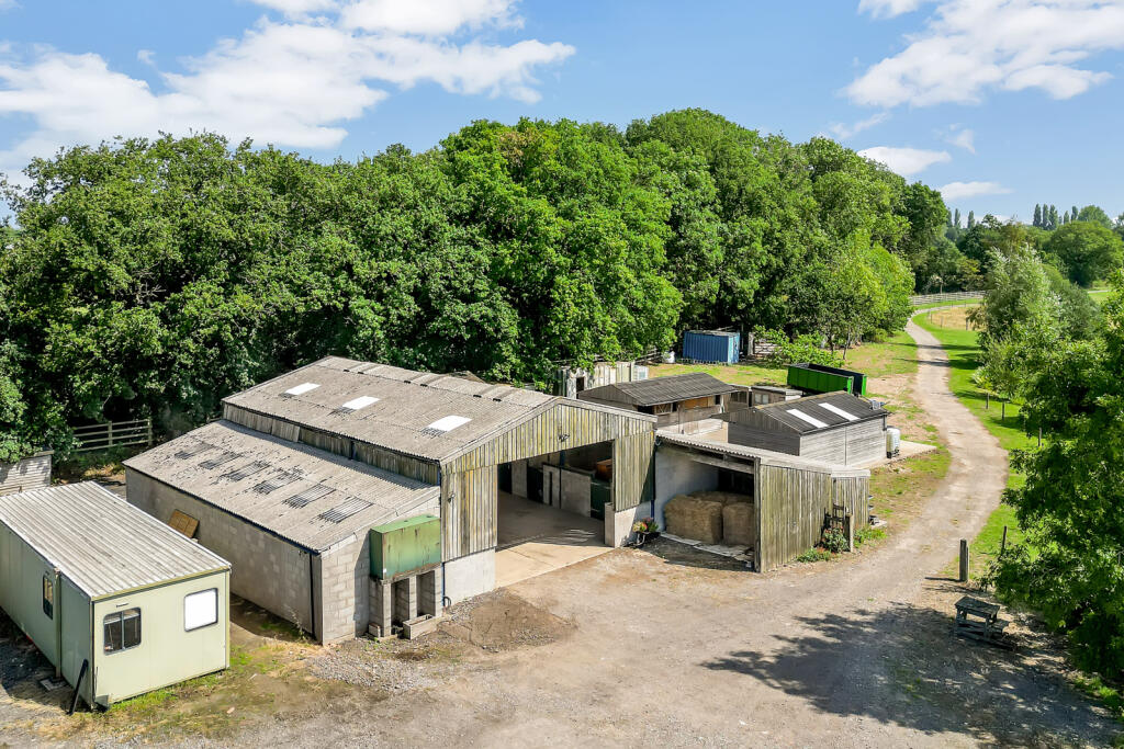Dumble End Farm, Oxton Hill, Southwell, Nottinghamshire, NG25 - View 3