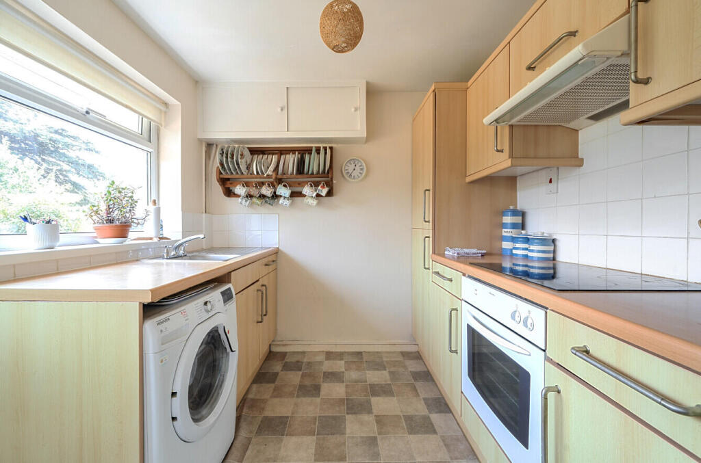 House in Taunton - View 5
