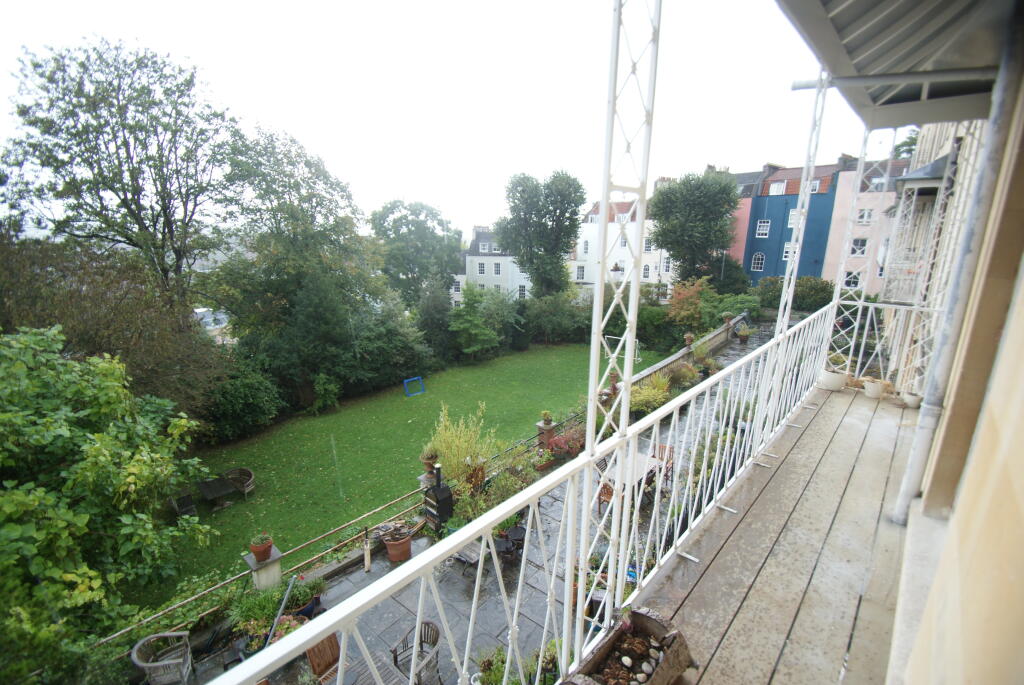 Main image of property: Cornwallis Crescent, 1FF, First Floor Flat, Clifton, Bristol, BS8