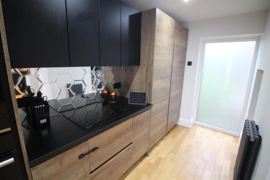 House in Leeds - View 5