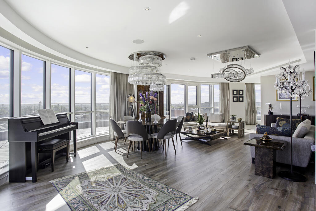 Apartment in London - View 3