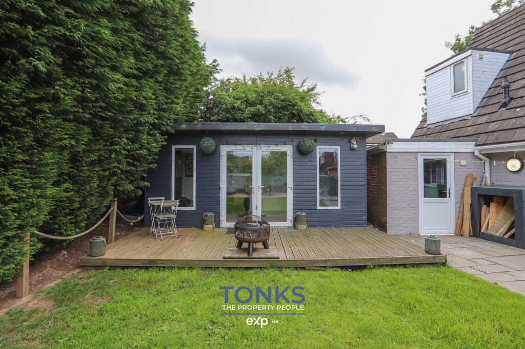 Additional image 34 of Unique one-of-a-kind home offering amazing space – Merton Close, Oldbury, B68 8NG