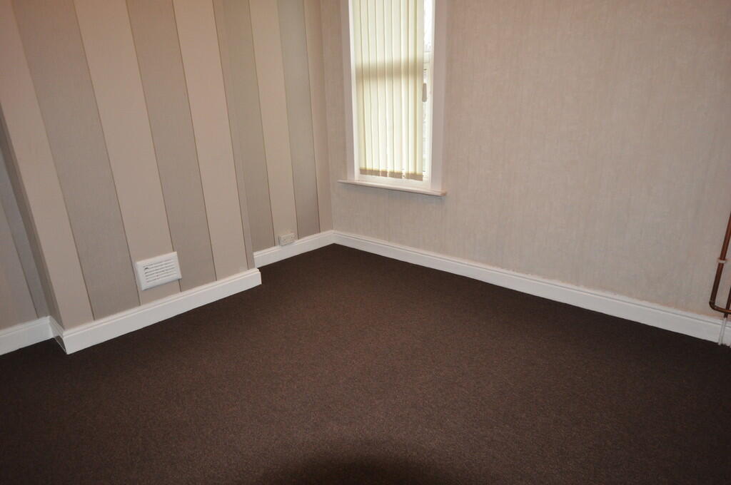 House in Nottingham, Nottinghamshire - View 3
