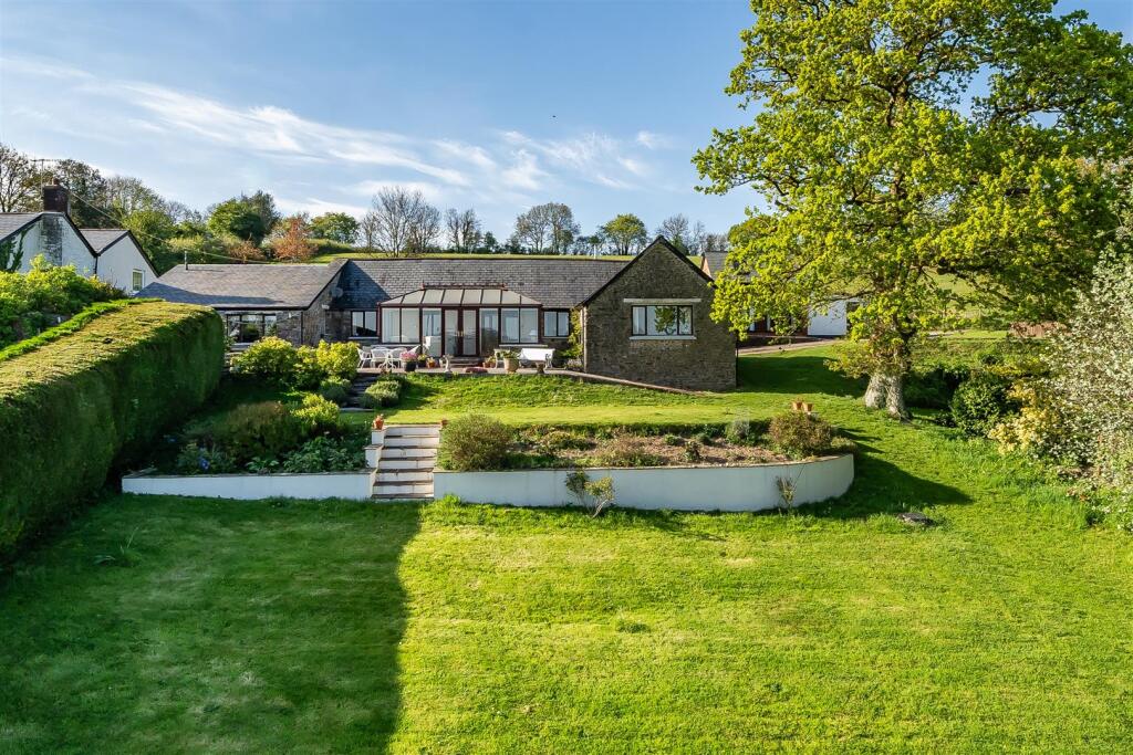 Main image of property: Bampton, Tiverton