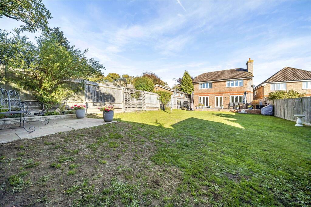 House in London - View 2